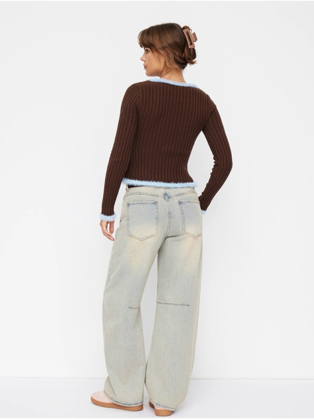 Cider Brown and Light Blue Ribbed Faux-Fur Trim Women's Sweater - Picture 3 of 8